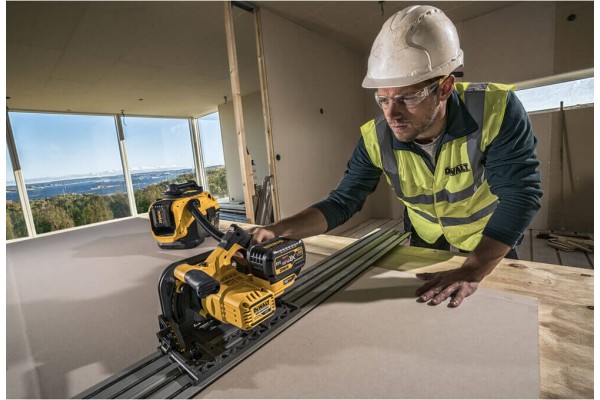 Пила дискова занурювальна акумуляторна DeWALT DCS520NT