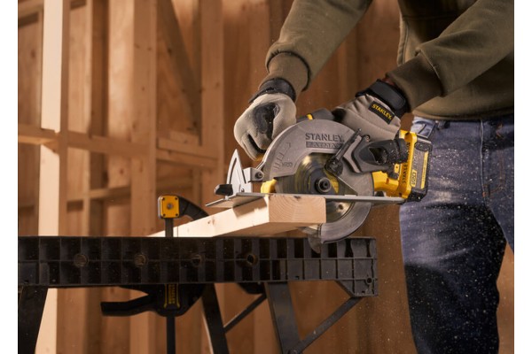 Пила циркулярна акумуляторна STANLEY FATMAX SFMCS500B Пила циркулярна акумуляторна STANLEY FATMAX SFMCS500B