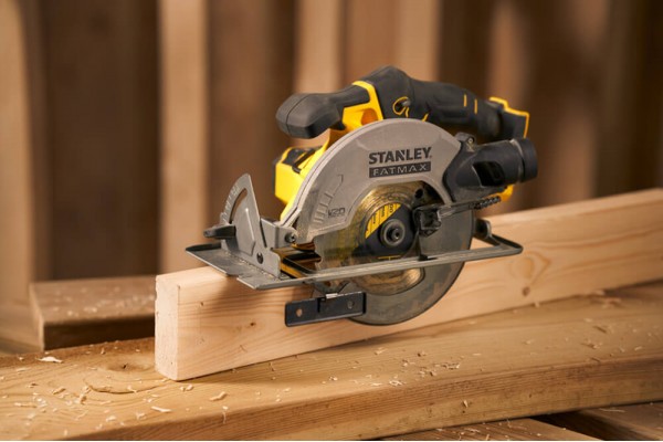 Пила циркулярна акумуляторна STANLEY FATMAX SFMCS500B Пила циркулярна акумуляторна STANLEY FATMAX SFMCS500B