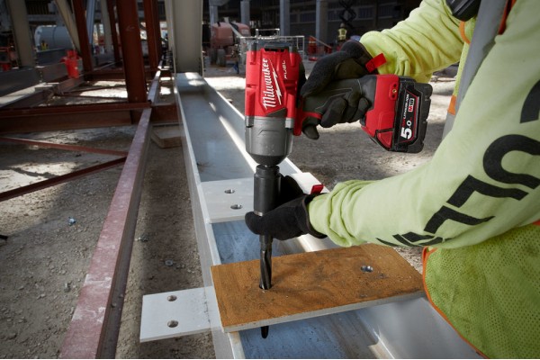 Гайкокрут акумуляторний Milwaukee M18 FHIWP12-502X (4933459693) Гайкокрут акумуляторний Milwaukee M18 FHIWP12-502X (4933459693)