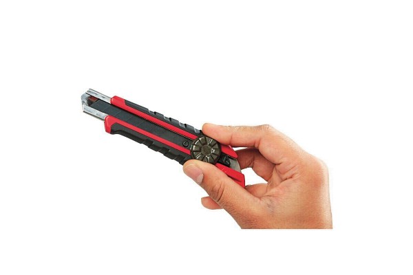 Ніж висувний HEAVY DUTY MILWAUKEE, 18мм Ніж висувний HEAVY DUTY MILWAUKEE, 18мм