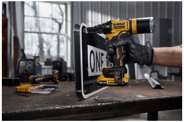 Заклепочник акумуляторний безщітковий DeWALT DCF403NT