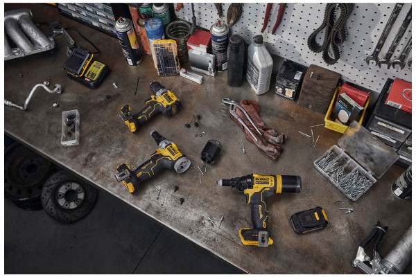 Заклепочник акумуляторний безщітковий DeWALT DCF403NT