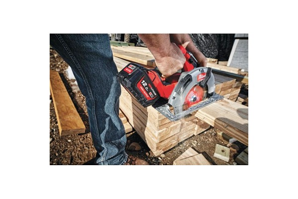 Аккумулятор Li-Ion HIGH OUTPUT MILWAUKEE, M18 HB12 (12Аг)