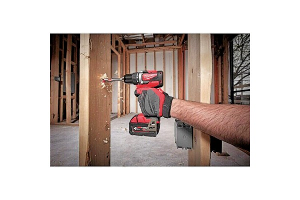 Дриль-шурупокрут акумуляторний безщітковий MILWAUKEE M18 CBLDD-0 60Нм