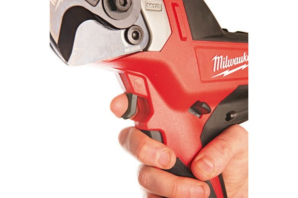 Кабелеріз акумуляторний MILWAUKEE, M12 CC-0 Кабелеріз акумуляторний MILWAUKEE, M12 CC-0
