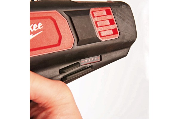 Кабелеріз акумуляторний MILWAUKEE, M12 CC-0 Кабелеріз акумуляторний MILWAUKEE, M12 CC-0