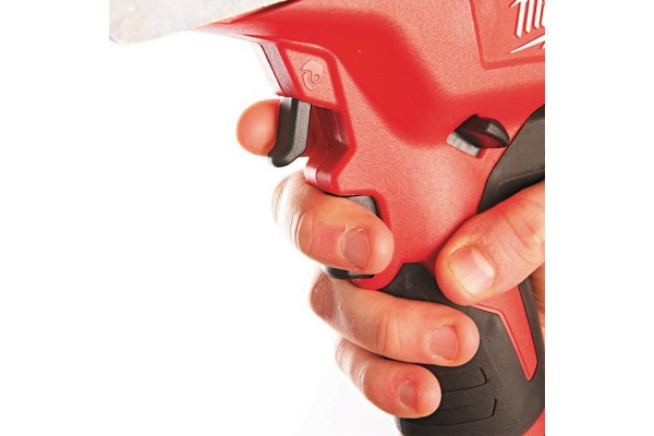 Кабелеріз акумуляторний MILWAUKEE, M12 CC-0 Кабелеріз акумуляторний MILWAUKEE, M12 CC-0