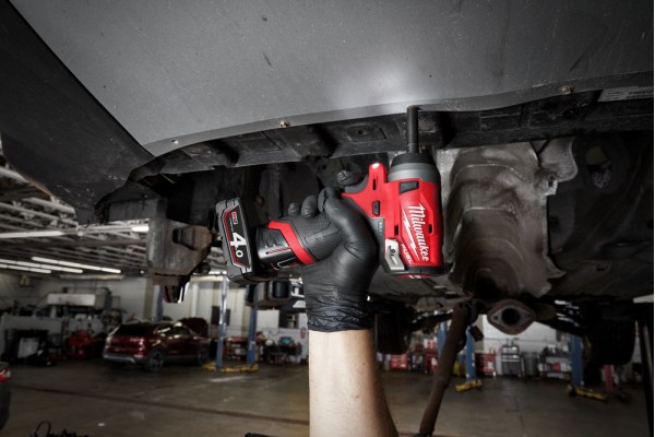 Гайкокрут акумуляторний Milwaukee M12 FIW14-0 без АКБ и ЗУ (4933464611) Гайкокрут акумуляторний Milwaukee M12 FIW14-0 без АКБ и ЗУ (4933464611)