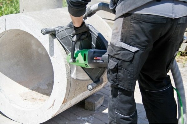 Циркулярна пила для каменю Eibenstock ETR 400.1 P (0682A000) Циркулярна пила для каменю Eibenstock ETR 400.1 P (0682A000)