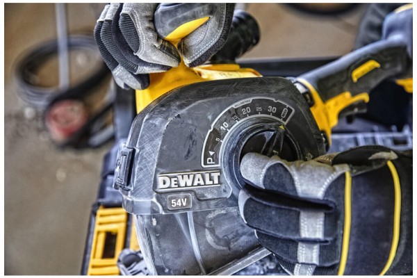 Штроборіз акумуляторний безщітковий DeWALT DCG200T2