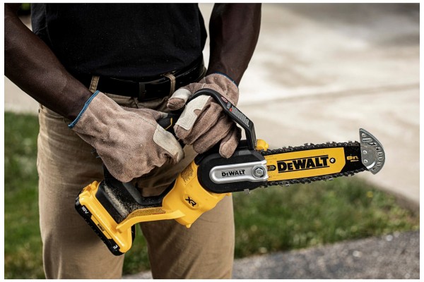 Міні-пилка ланцюгова акумуляторна безщіткова DeWALT DCMPS520N