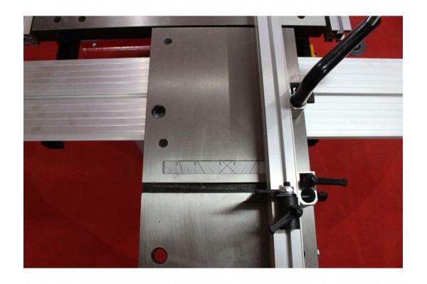 Циркулярна пила Holzmann TS 200 Циркулярна пила Holzmann TS 200